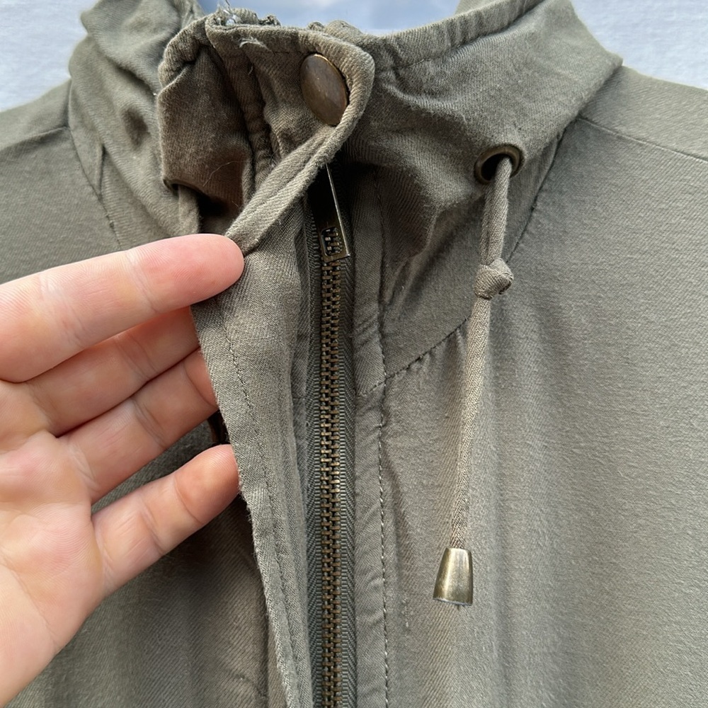 Liquid X thin Utility Jacket - Picture 5 of 9